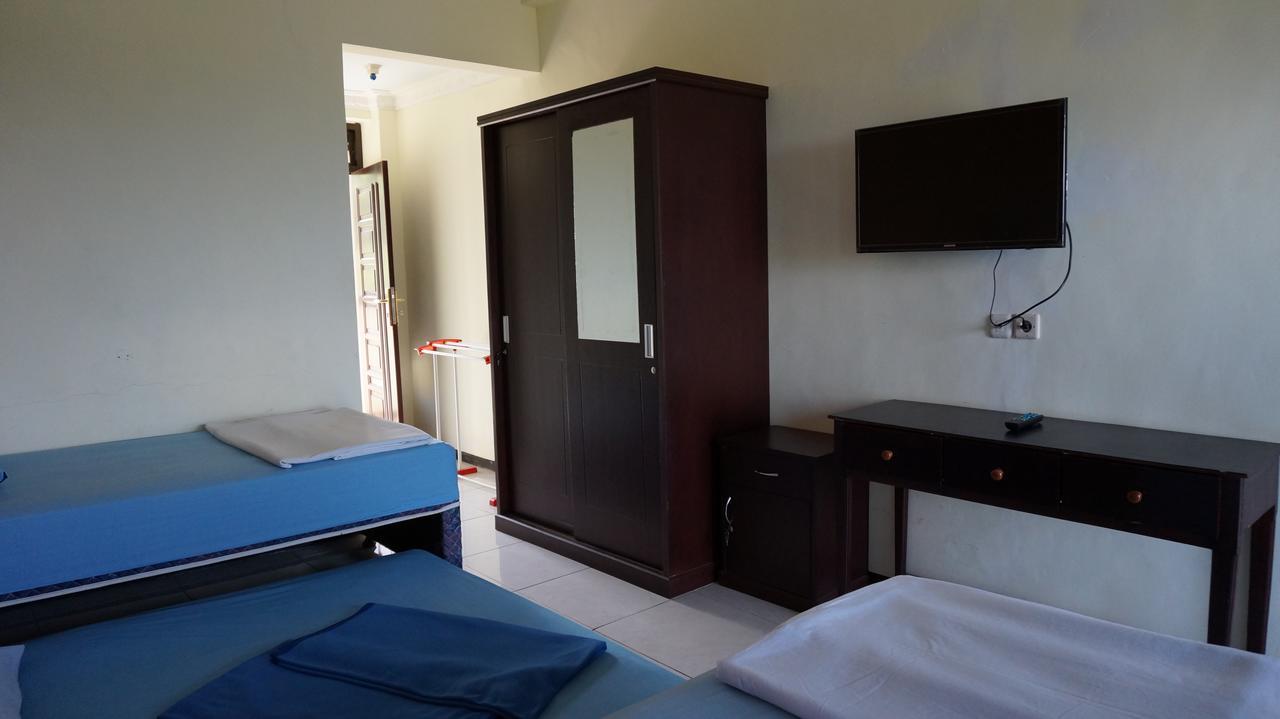 Hotel Surya Indah Batu Malang Kültér fotó